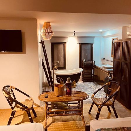 Moonlight Champa Riverview Luang Prabang Quarto foto